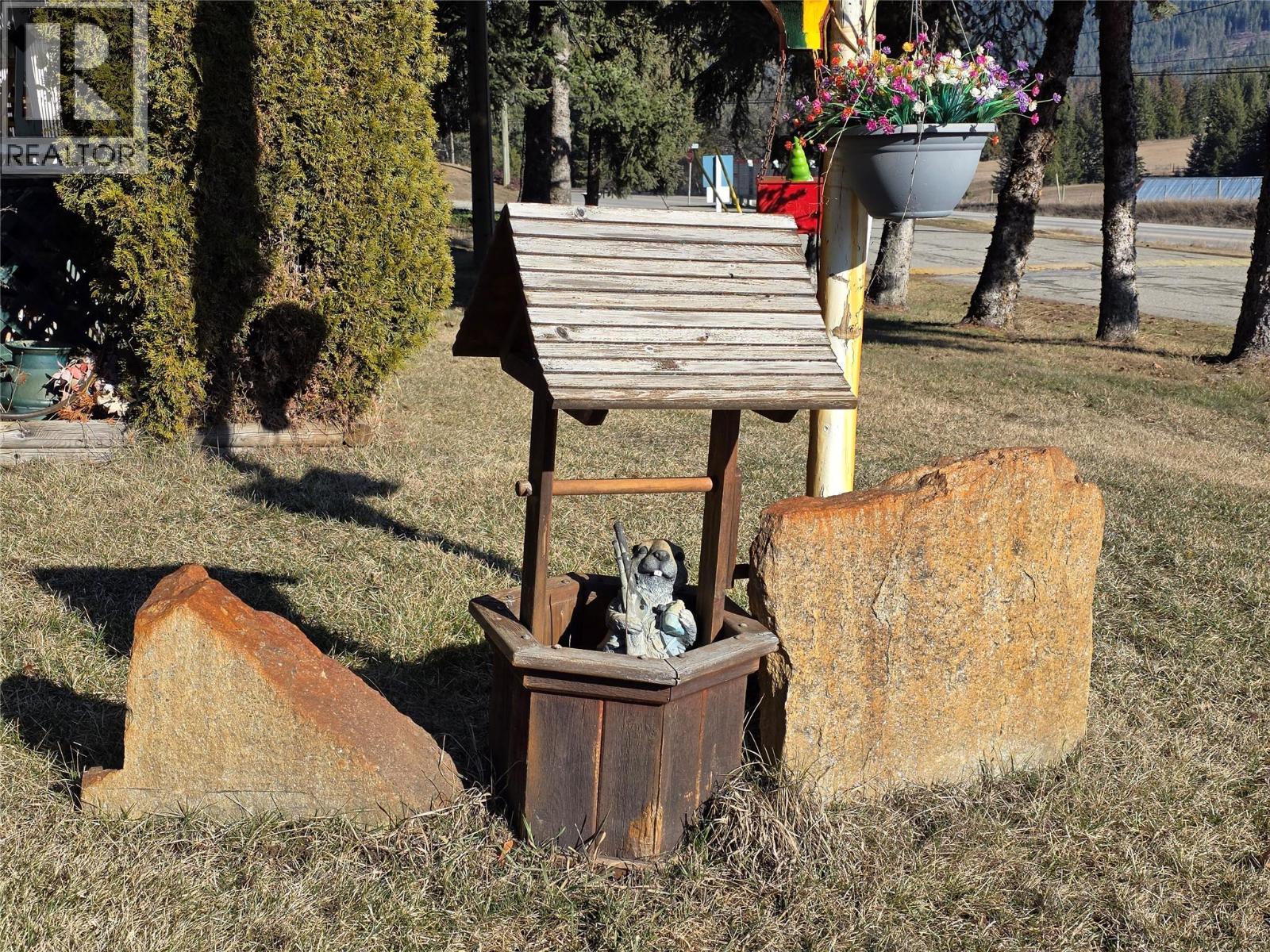 2500 97b Highway Unit# 10, Salmon Arm, British Columbia  V1E 1A6 - Photo 43 - 10377103