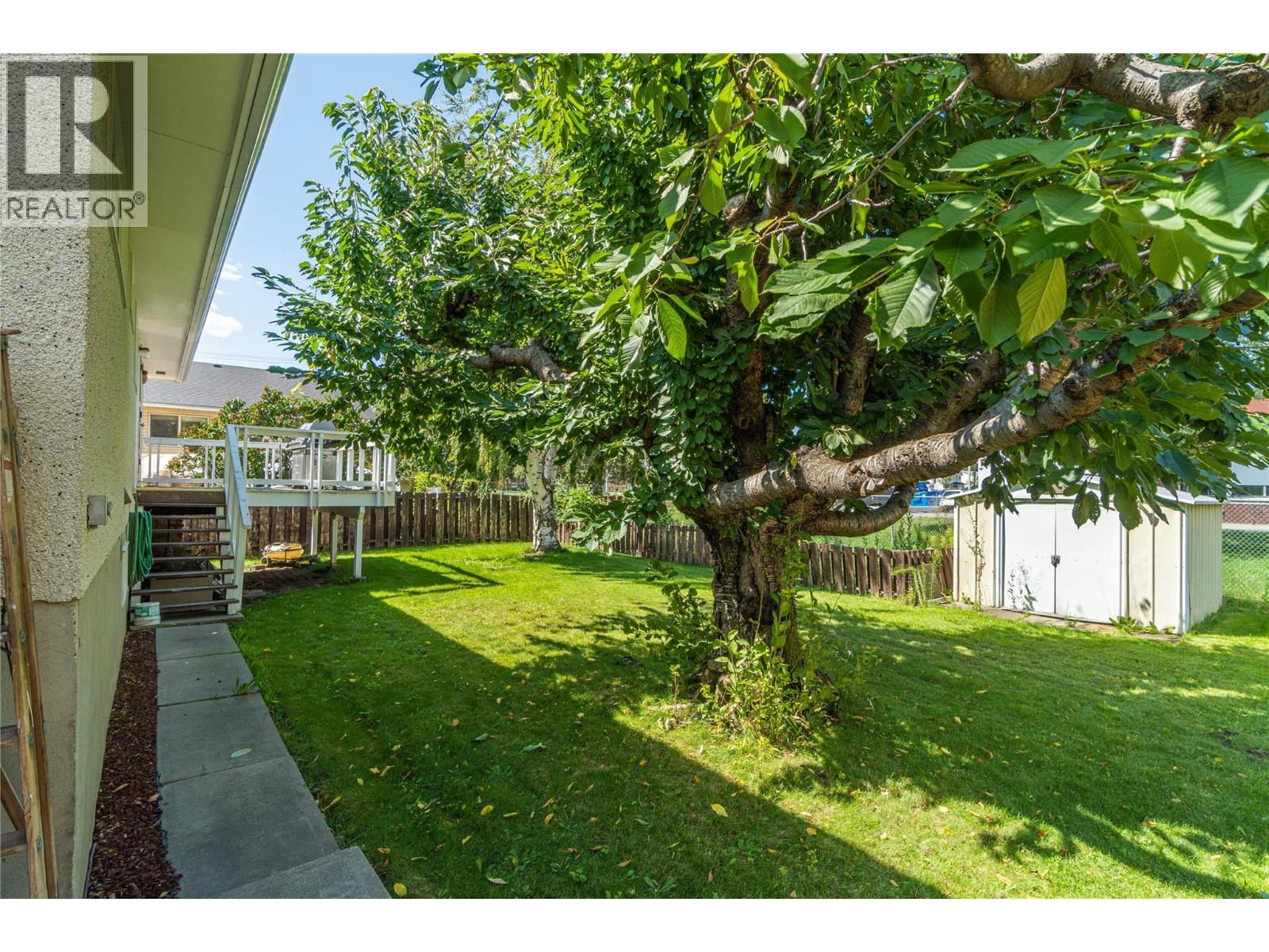 1118 Chateau Street, Kamloops, British Columbia  V2B 5R4 - Photo 29 - 10377081