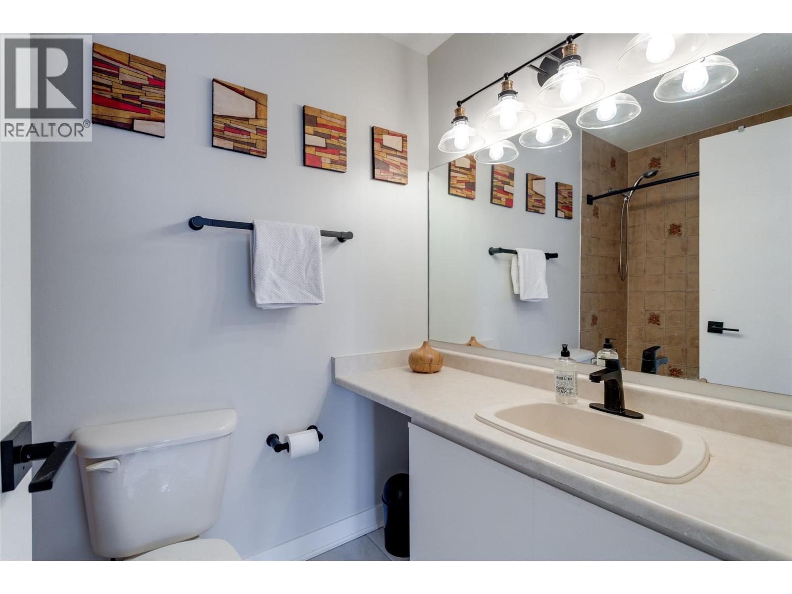 1056 Bernard Avenue Unit# 305 Lot# 43, Kelowna, British Columbia  V1Y 8L7 - Photo 15 - 10377183