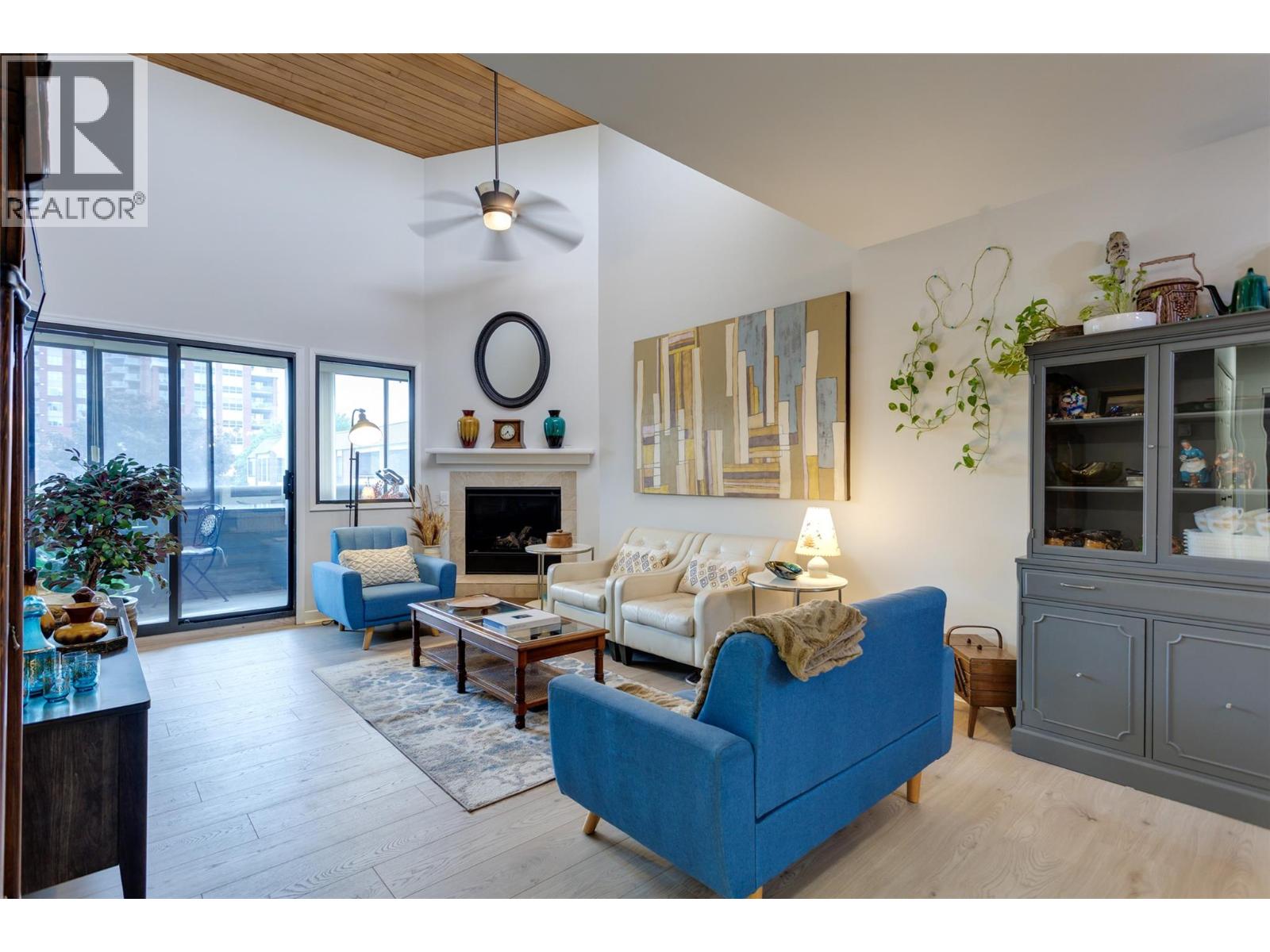 1056 Bernard Avenue Unit# 305 Lot# 43, Kelowna, British Columbia  V1Y 8L7 - Photo 5 - 10377183