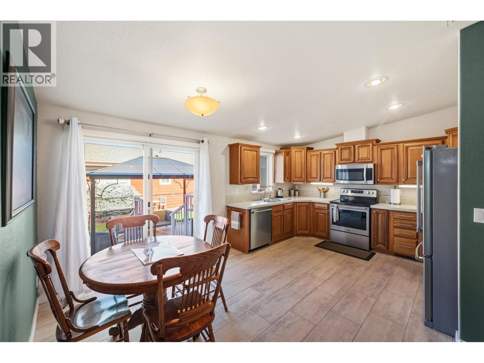 8300 Gallagher Lake Frontage Road Unit# 73, Oliver, British Columbia  V0H 1T2 - Photo 6 - 10377208