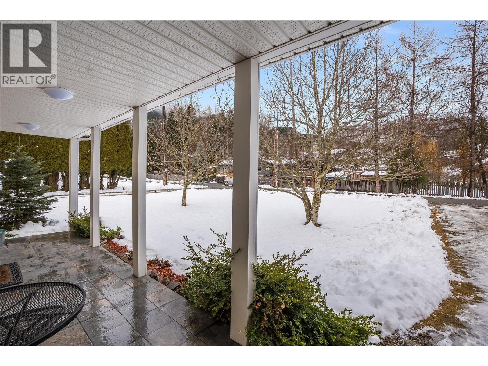 661 C Avenue, Kaslo, British Columbia  V0G 1M0 - Photo 10 - 10377055