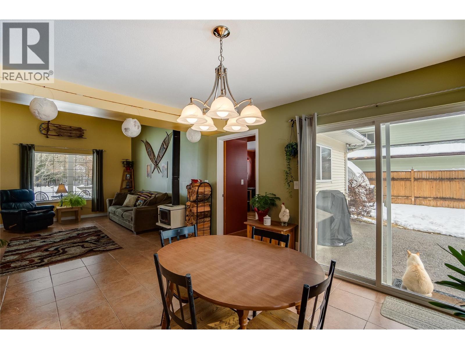 661 C Avenue, Kaslo, British Columbia  V0G 1M0 - Photo 16 - 10377055