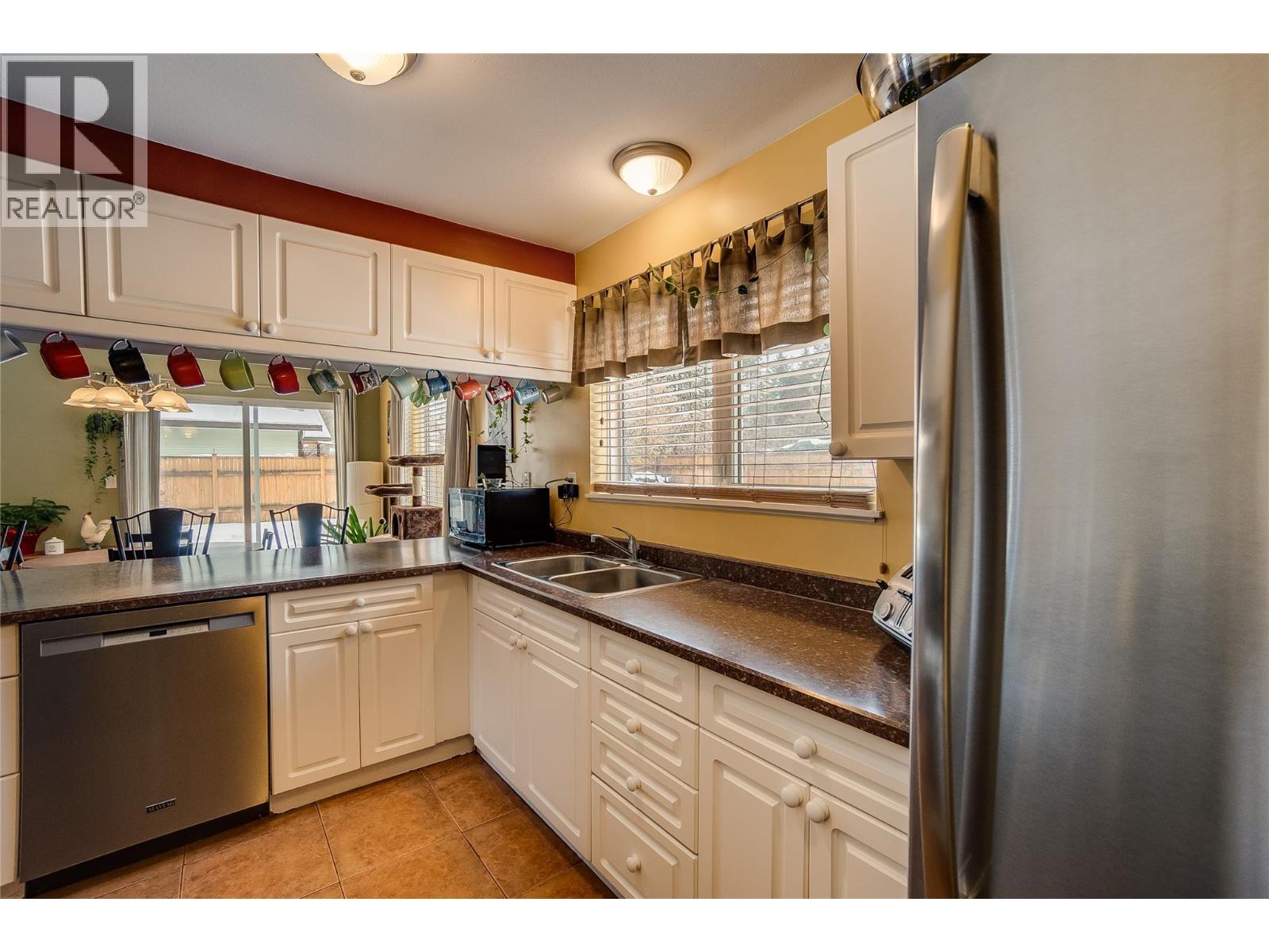 661 C Avenue, Kaslo, British Columbia  V0G 1M0 - Photo 20 - 10377055