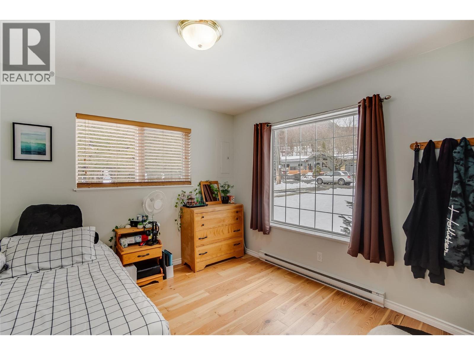 661 C Avenue, Kaslo, British Columbia  V0G 1M0 - Photo 32 - 10377055