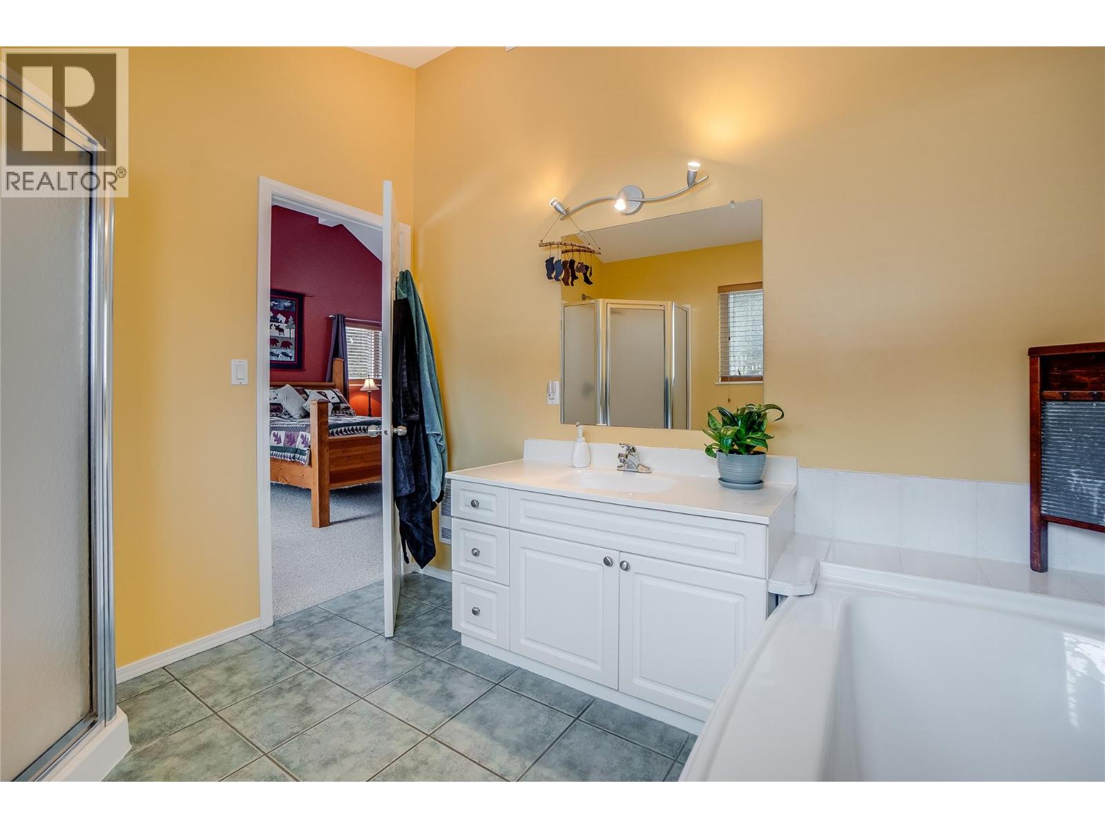 661 C Avenue, Kaslo, British Columbia  V0G 1M0 - Photo 44 - 10377055