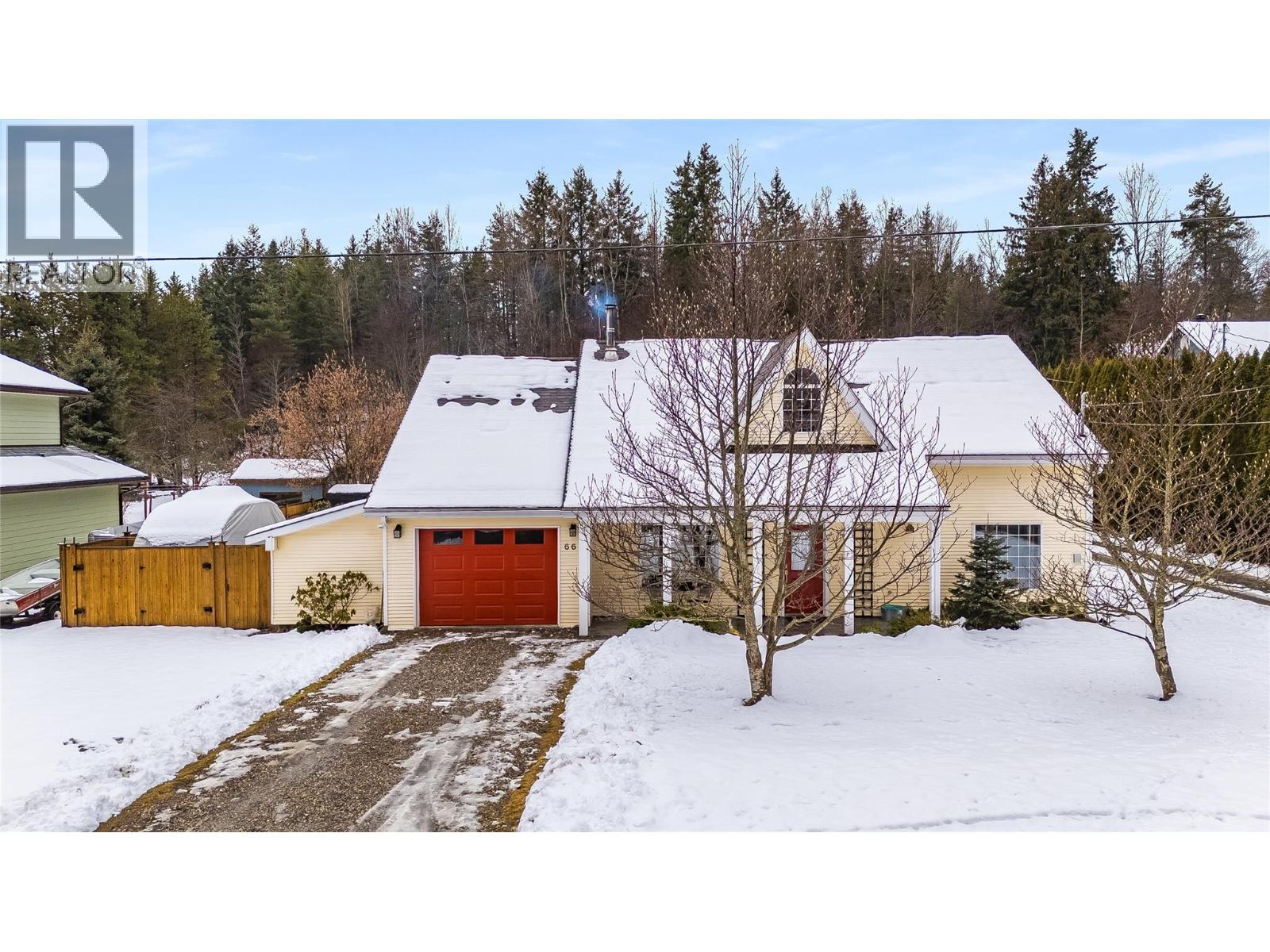 661 C Avenue, Kaslo, British Columbia  V0G 1M0 - Photo 6 - 10377055