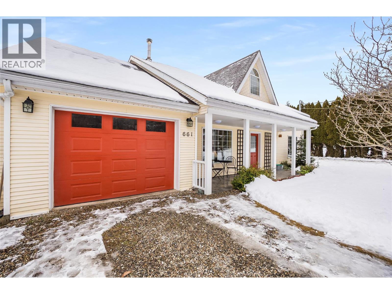 661 C Avenue, Kaslo, British Columbia  V0G 1M0 - Photo 7 - 10377055