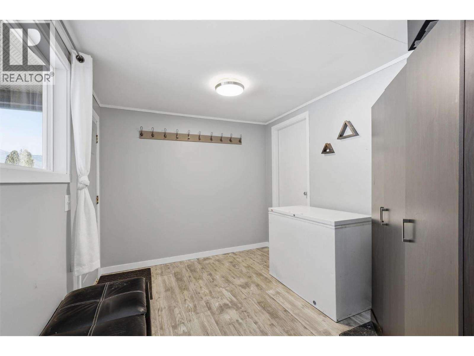 220 G&m Road Unit# E17, Kamloops, British Columbia  V2C 1A4 - Photo 2 - 10377056