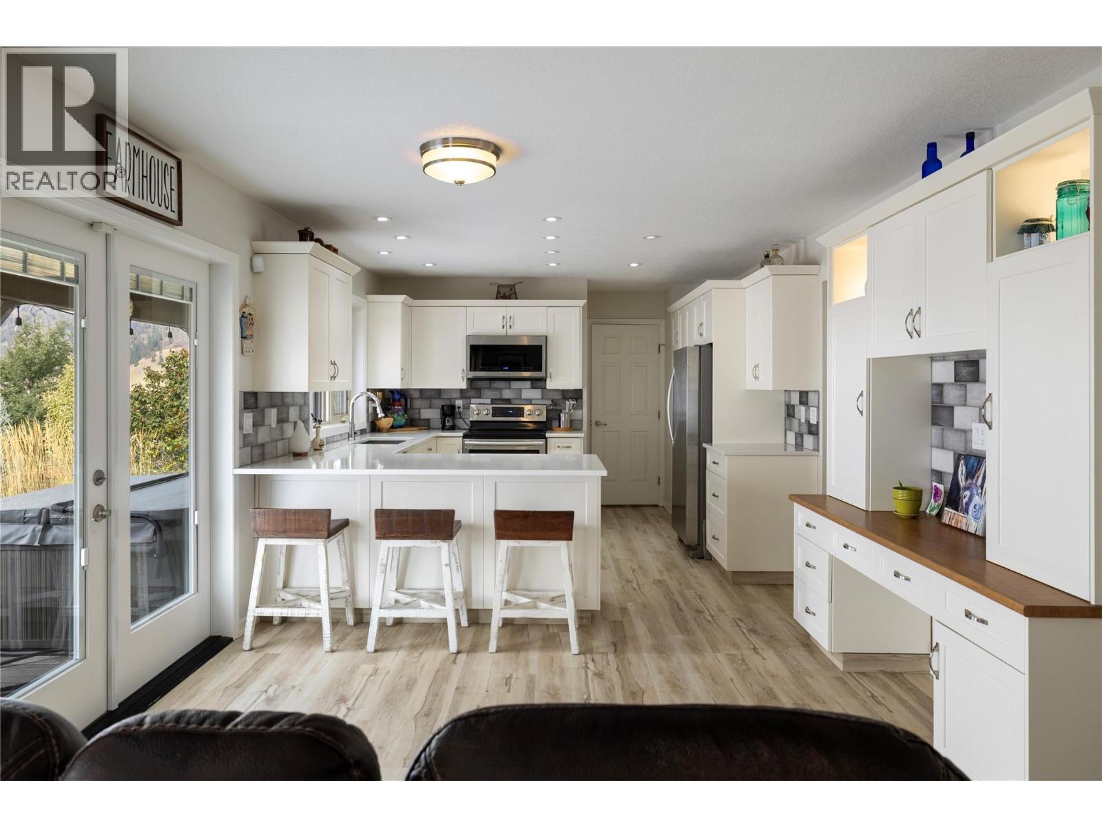 5432 Rochdell Road, Coldstream, British Columbia  V1B 3E8 - Photo 16 - 10376810