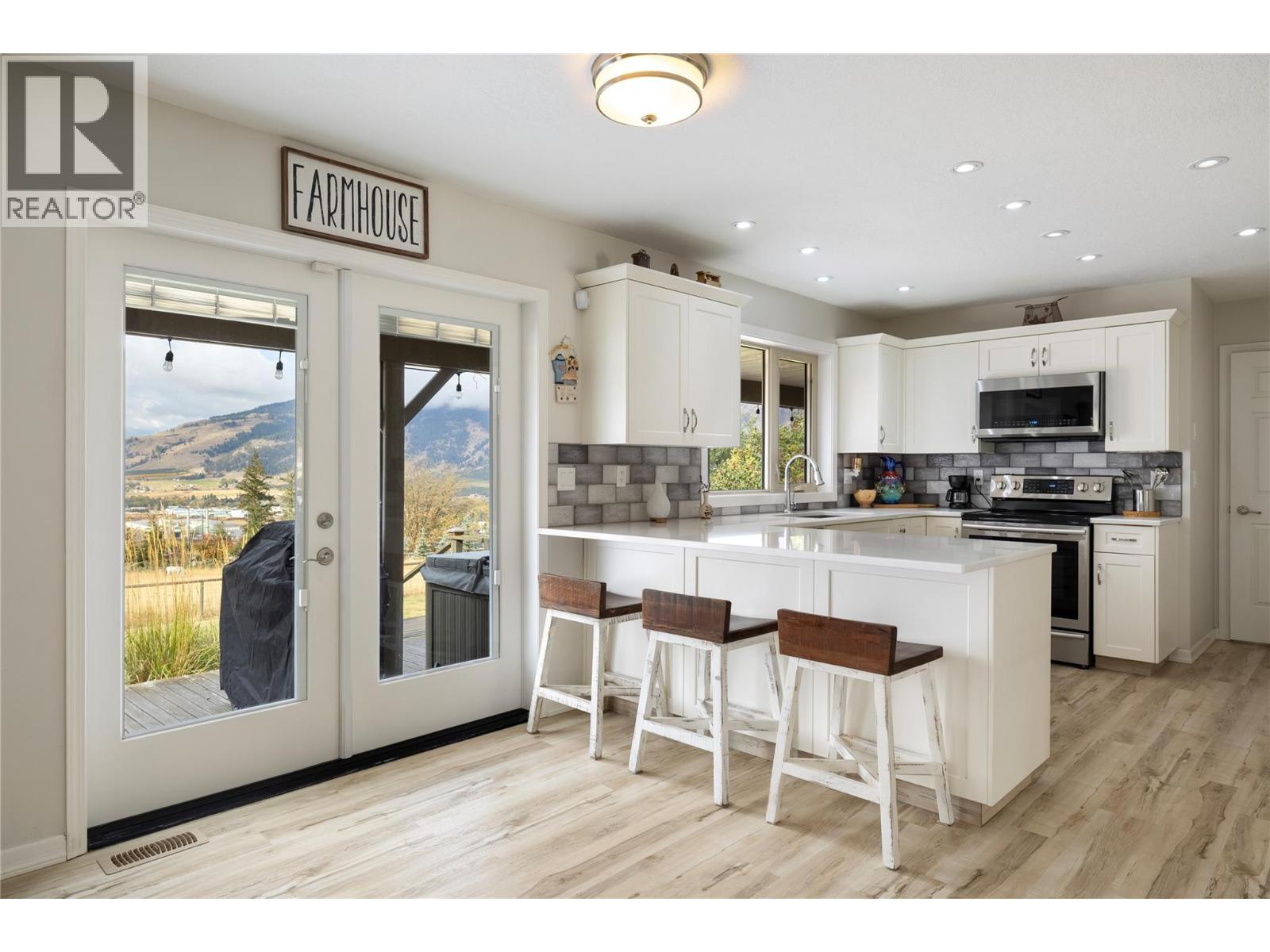 5432 Rochdell Road, Coldstream, British Columbia  V1B 3E8 - Photo 17 - 10376810