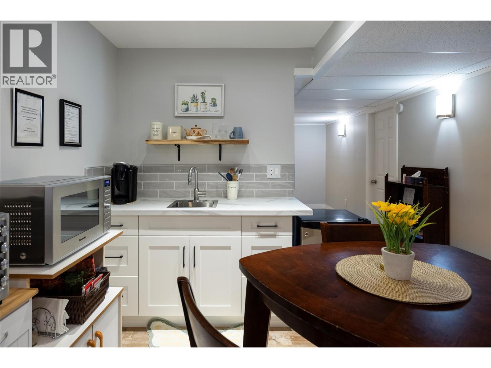 5432 Rochdell Road, Coldstream, British Columbia  V1B 3E8 - Photo 37 - 10376810