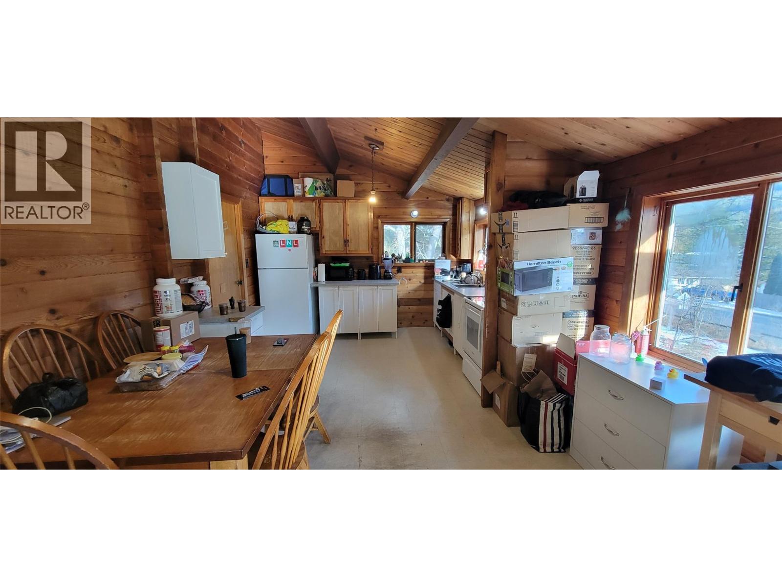 7761 3a Highway, Balfour, British Columbia  V0G 1C0 - Photo 11 - 10376726