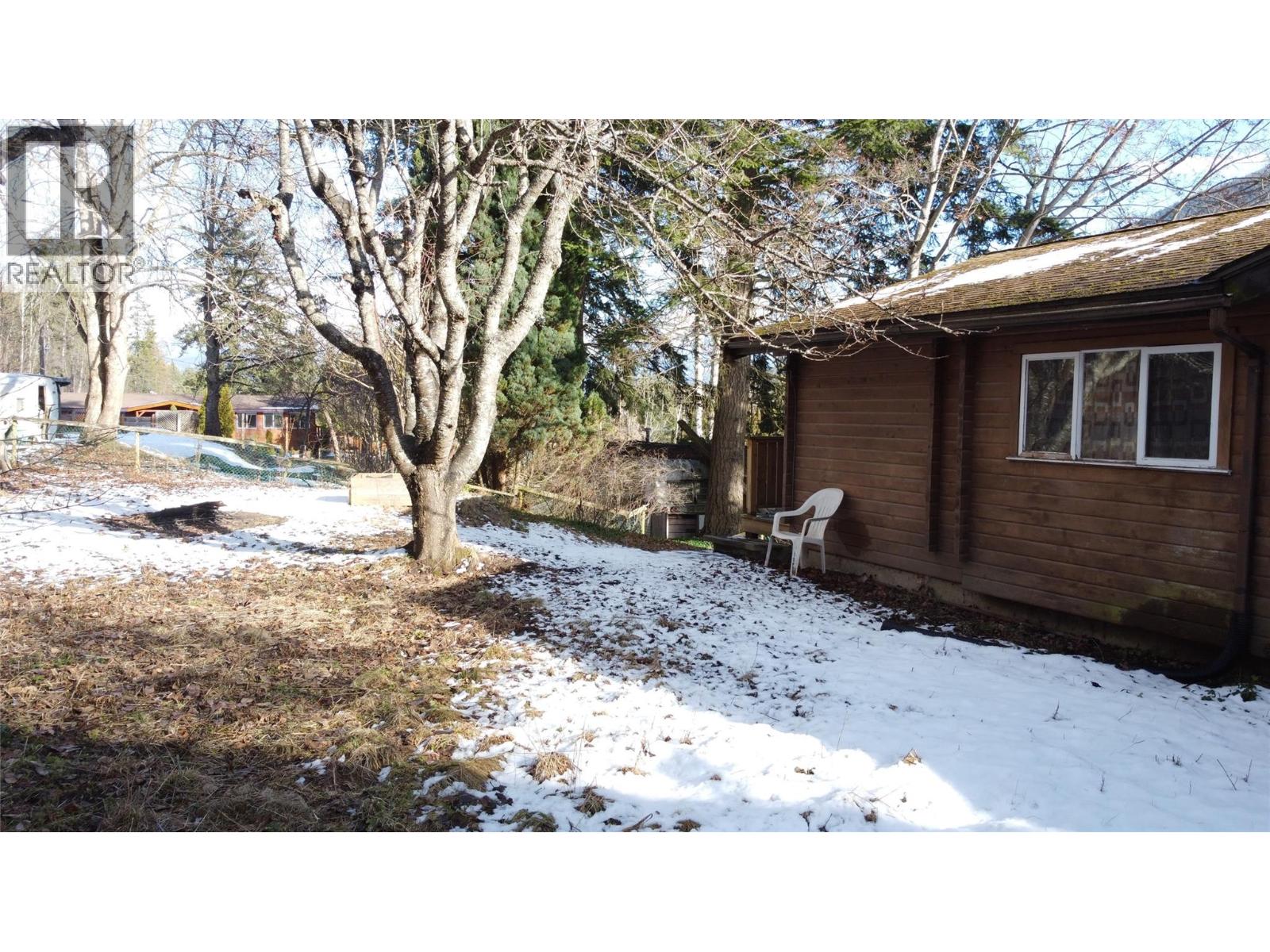 7761 3a Highway, Balfour, British Columbia  V0G 1C0 - Photo 36 - 10376726