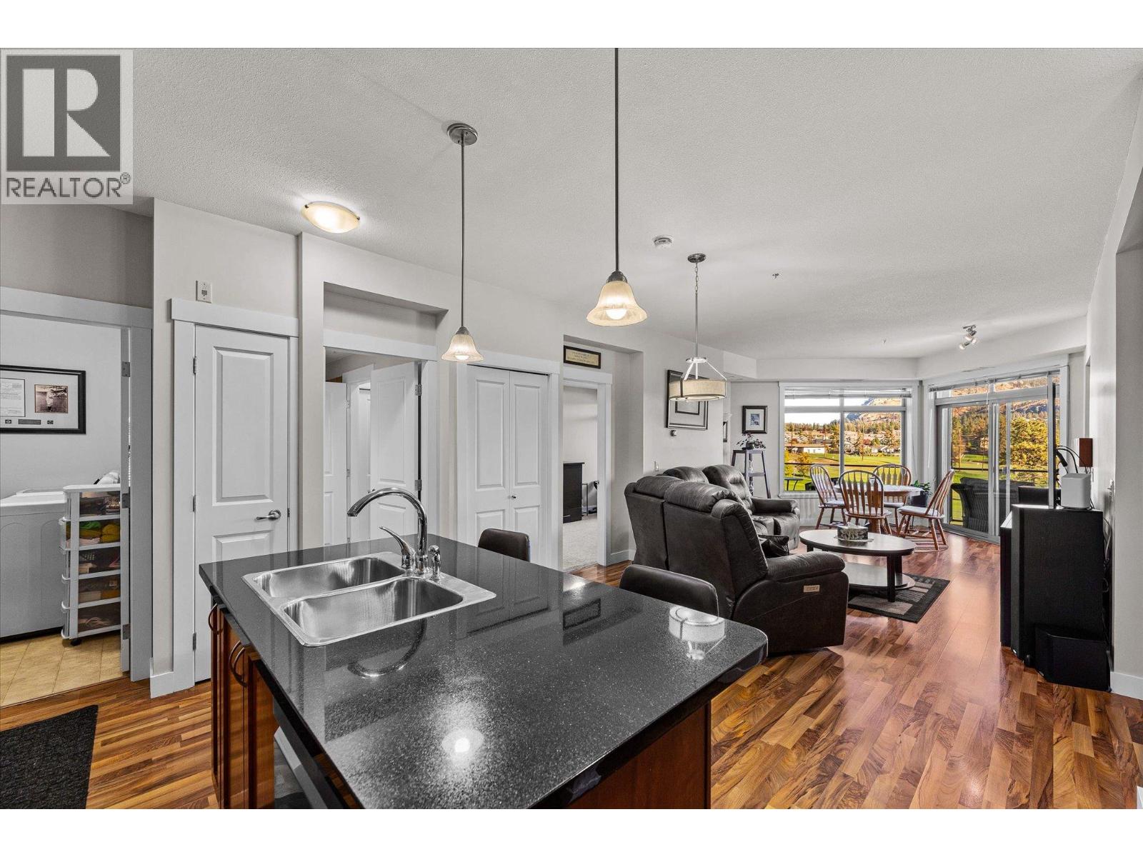 3545 Carrington Road Unit# 302, West Kelowna, British Columbia  V4T 3A1 - Photo 8 - 10377016