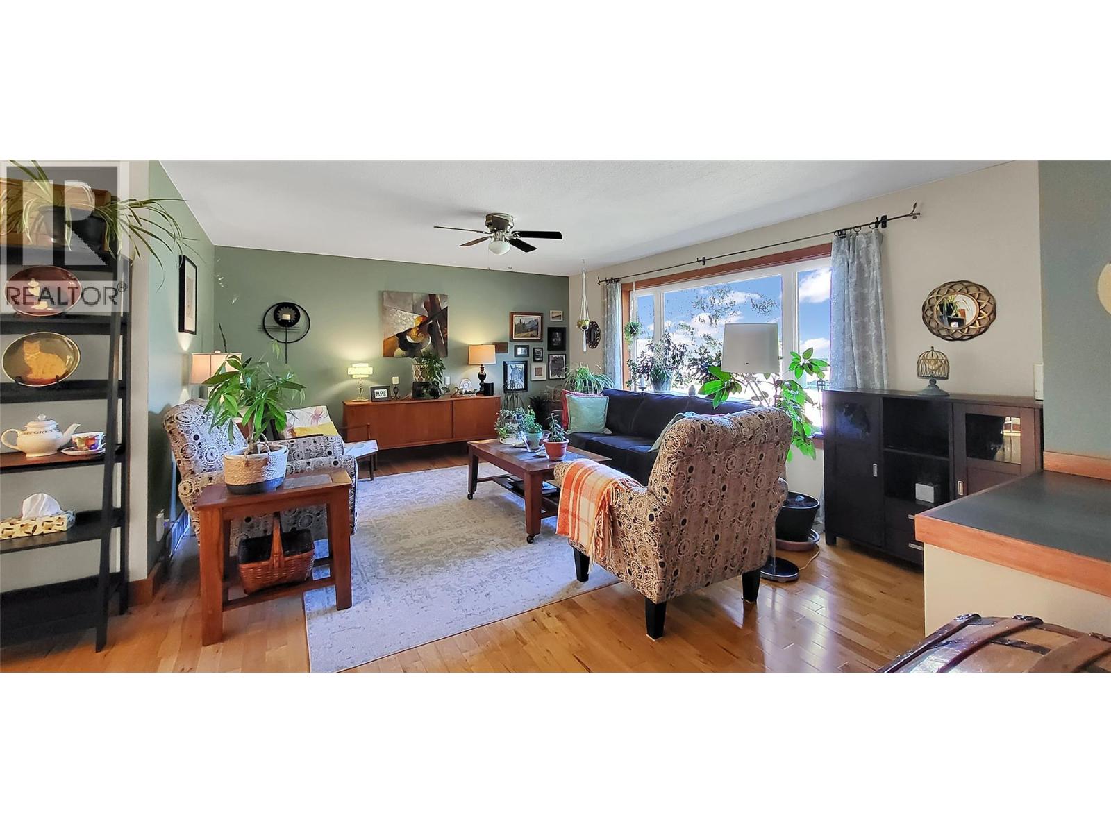 303 Delany Avenue, Slocan, British Columbia  V0G 2C0 - Photo 11 - 10377001