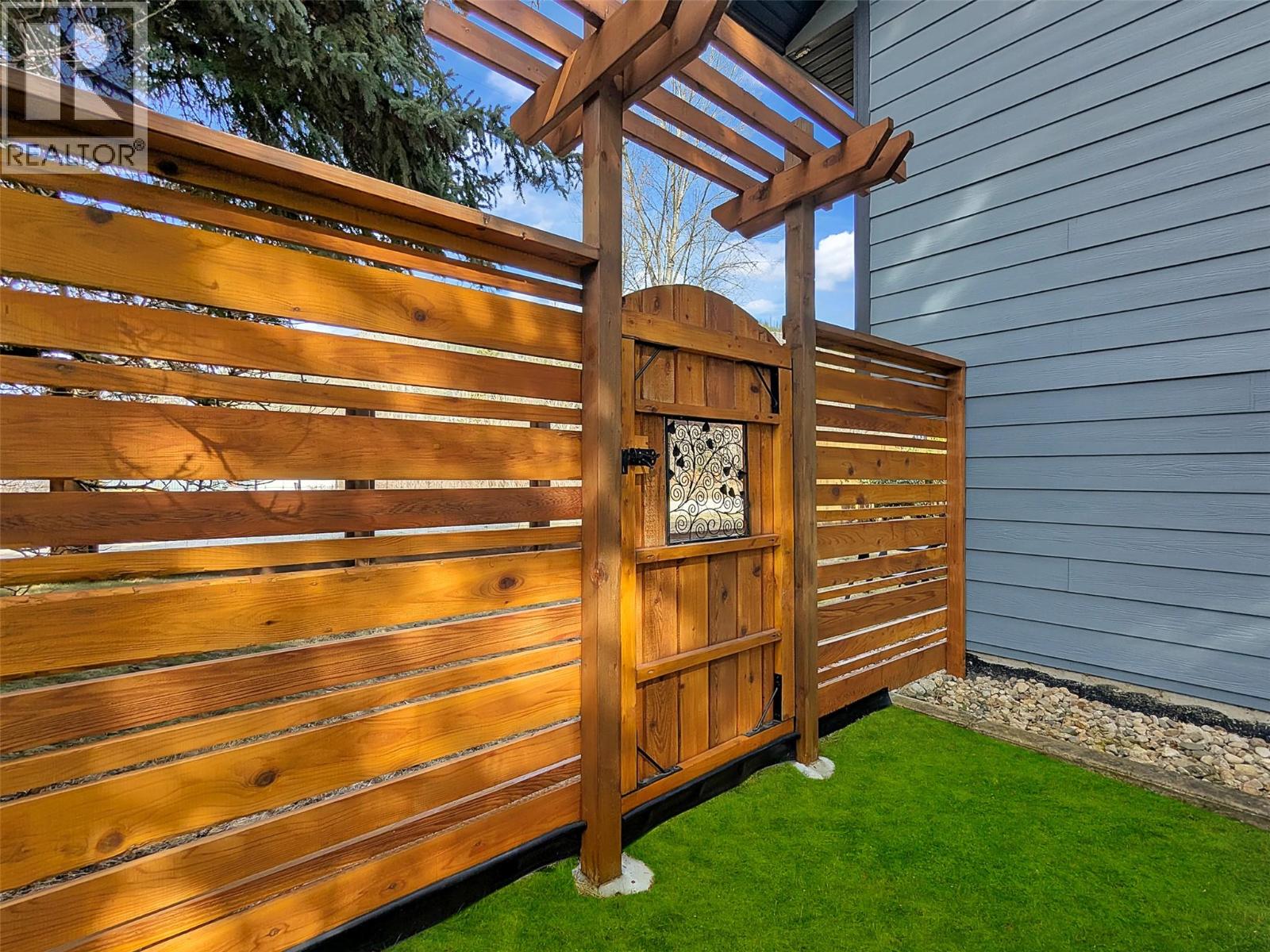 303 Delany Avenue, Slocan, British Columbia  V0G 2C0 - Photo 31 - 10377001