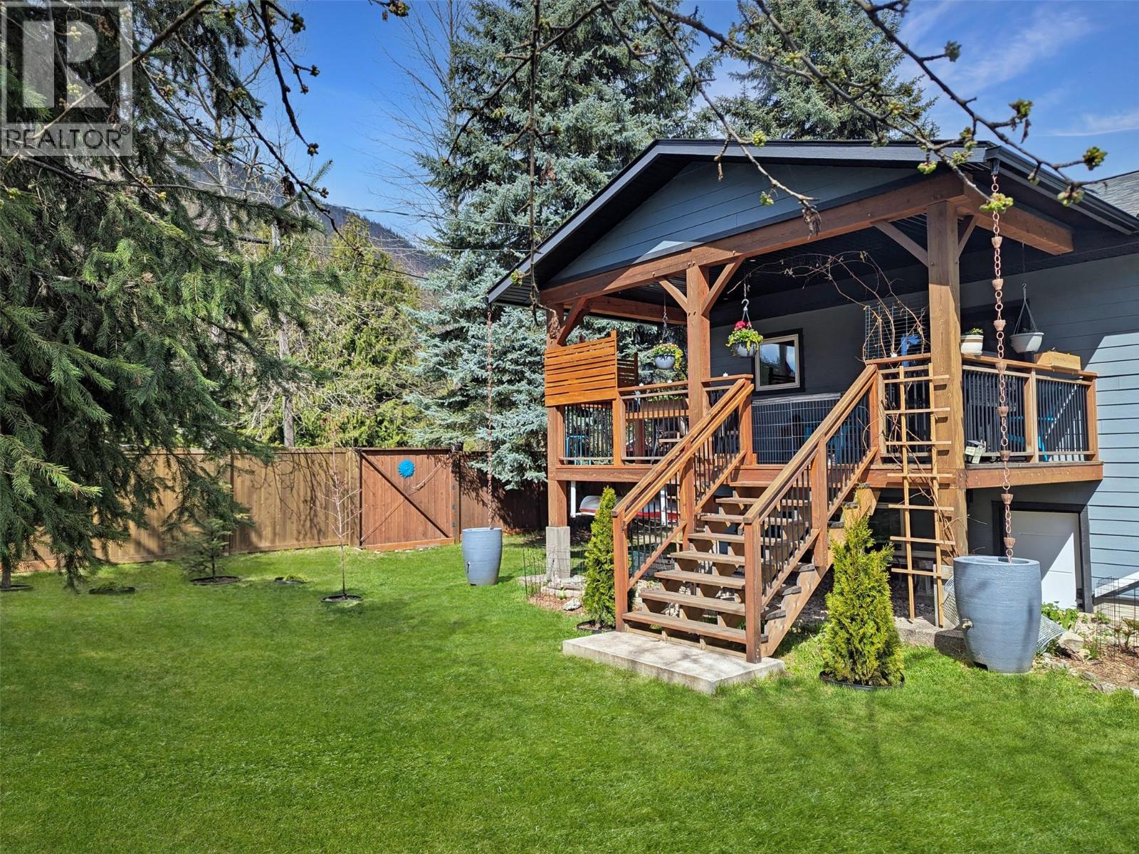 303 Delany Avenue, Slocan, British Columbia  V0G 2C0 - Photo 35 - 10377001