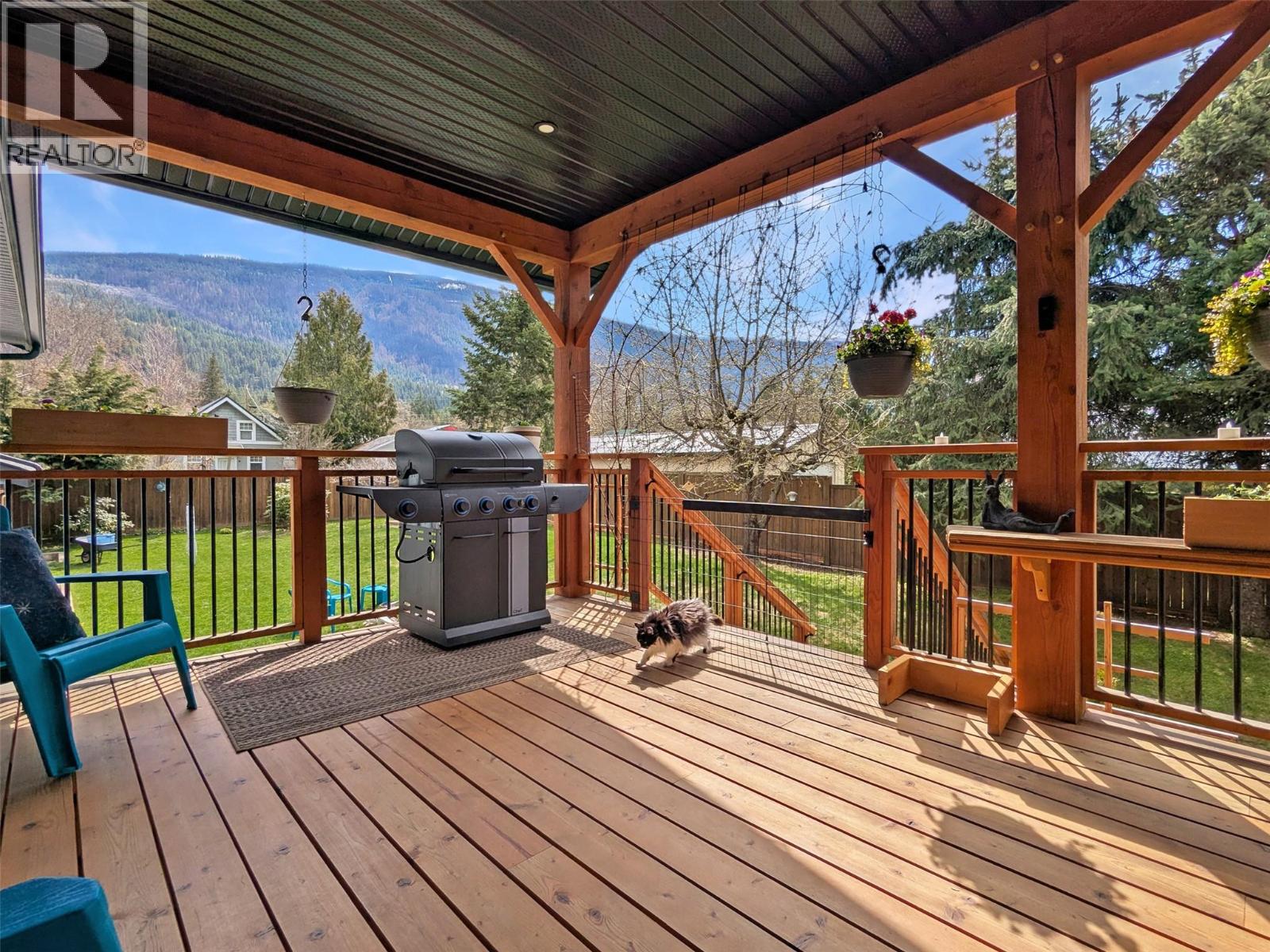 303 Delany Avenue, Slocan, British Columbia  V0G 2C0 - Photo 40 - 10377001