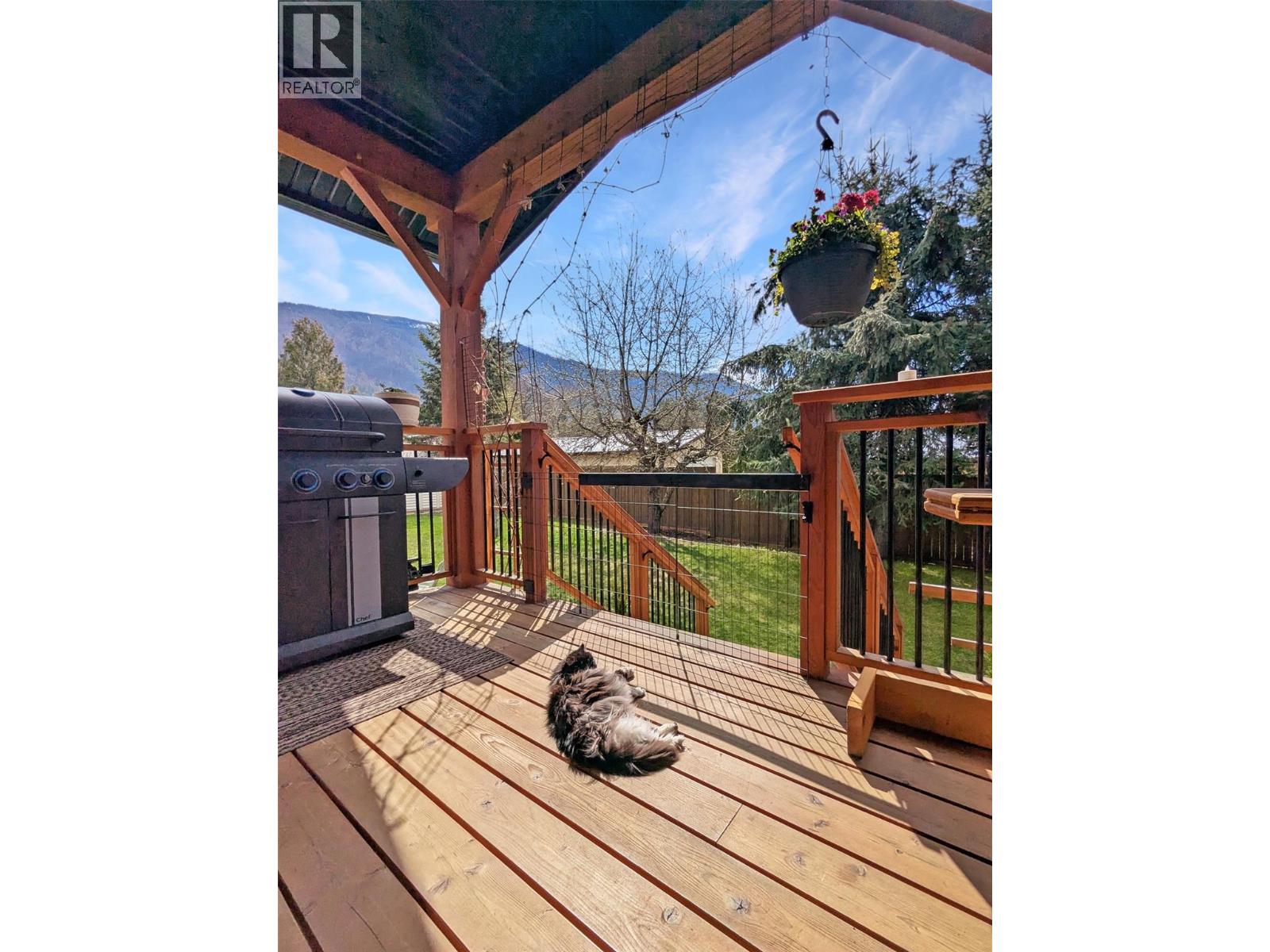 303 Delany Avenue, Slocan, British Columbia  V0G 2C0 - Photo 41 - 10377001