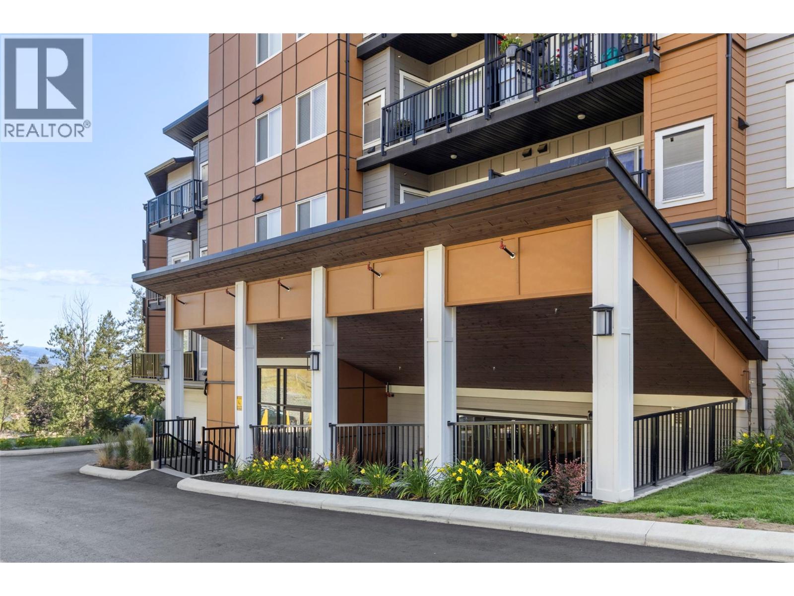 2046 Robson Place Unit# 314, Kamloops, British Columbia  V2E 0A5 - Photo 2 - 10375851