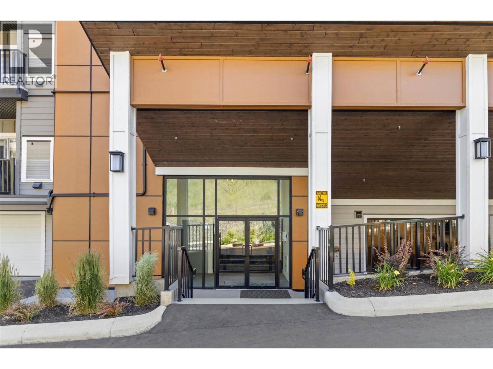 2046 Robson Place Unit# 314, Kamloops, British Columbia  V2E 0A5 - Photo 3 - 10375851