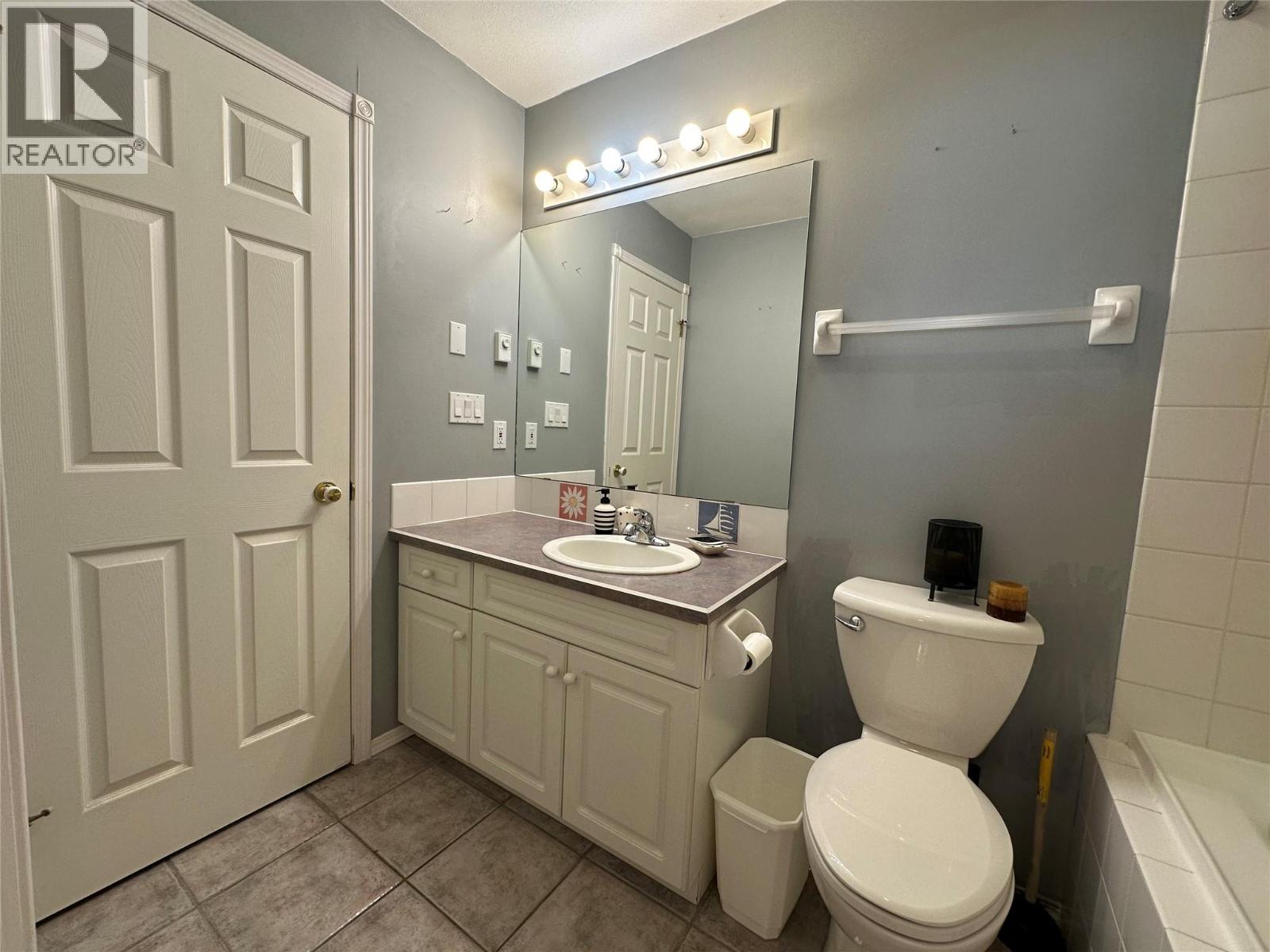 5052 Riverview Road Unit# 2006b, Fairmont Hot Springs, British Columbia  V0B 1L1 - Photo 12 - 10377223