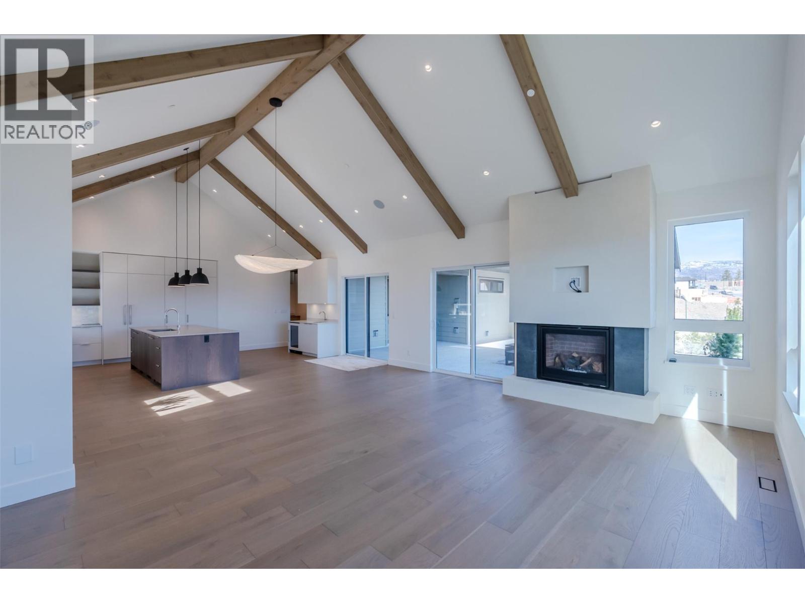 17579 Sanborn Street, Summerland, British Columbia  V0H 1Z3 - Photo 10 - 10377198