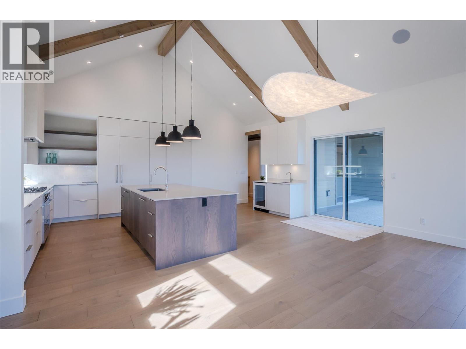 17579 Sanborn Street, Summerland, British Columbia  V0H 1Z3 - Photo 13 - 10377198