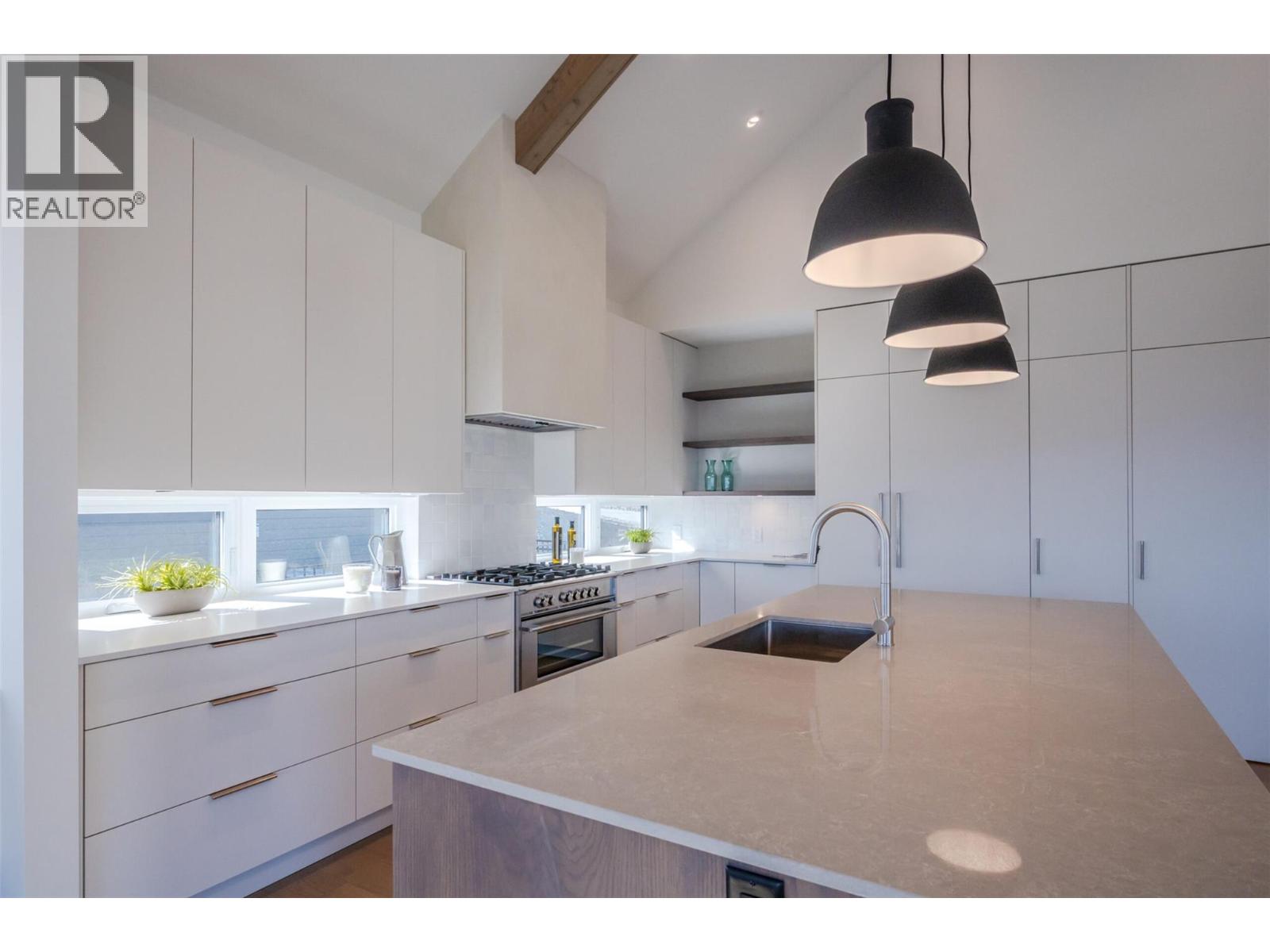 17579 Sanborn Street, Summerland, British Columbia  V0H 1Z3 - Photo 16 - 10377198