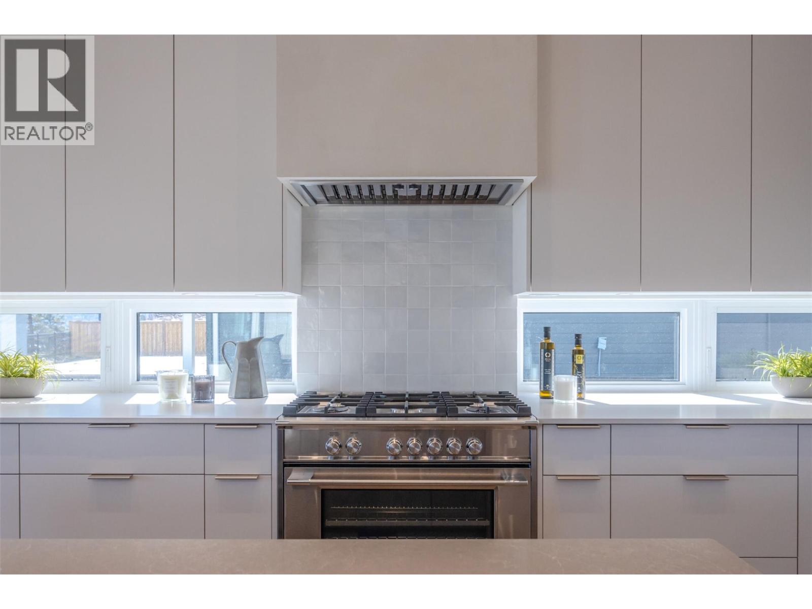 17579 Sanborn Street, Summerland, British Columbia  V0H 1Z3 - Photo 21 - 10377198