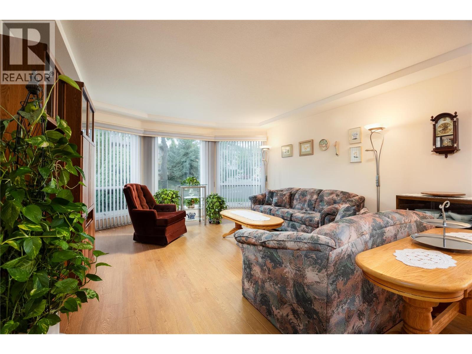 438 Parfitt Court, Kelowna, British Columbia  V1X 7M9 - Photo 5 - 10376549