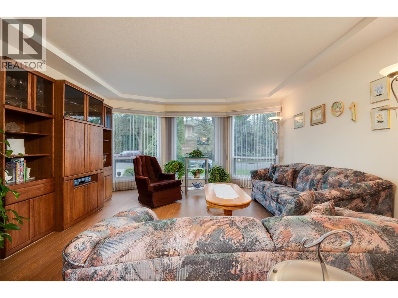 438 Parfitt Court, Kelowna, British Columbia  V1X 7M9 - Photo 6 - 10376549