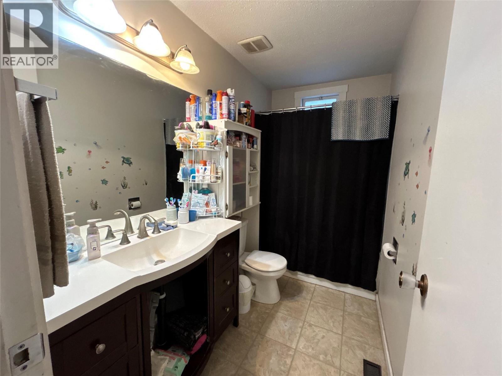 3060 Springfield Road, Kelowna, British Columbia  V1X 1A5 - Photo 9 - 10377274