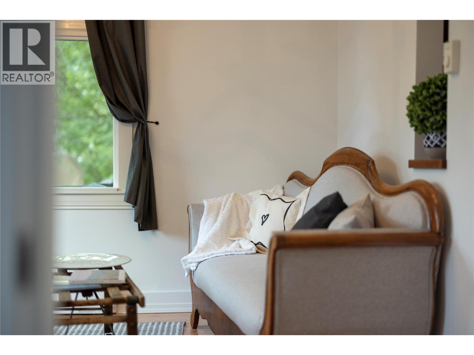 3408 34 Avenue, Vernon, British Columbia  V1T 2P9 - Photo 5 - 10377263