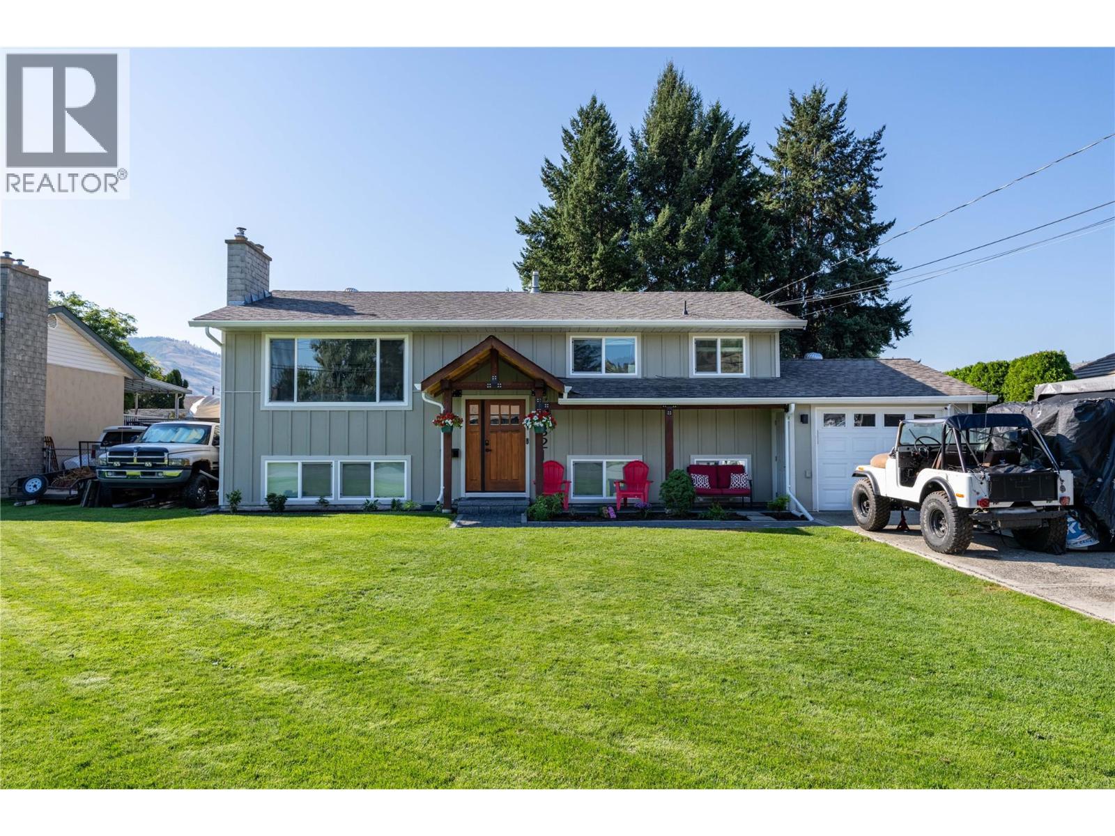 821 Puhallo Drive, Kamloops, British Columbia  V2B 6P8 - Photo 1 - 10376384