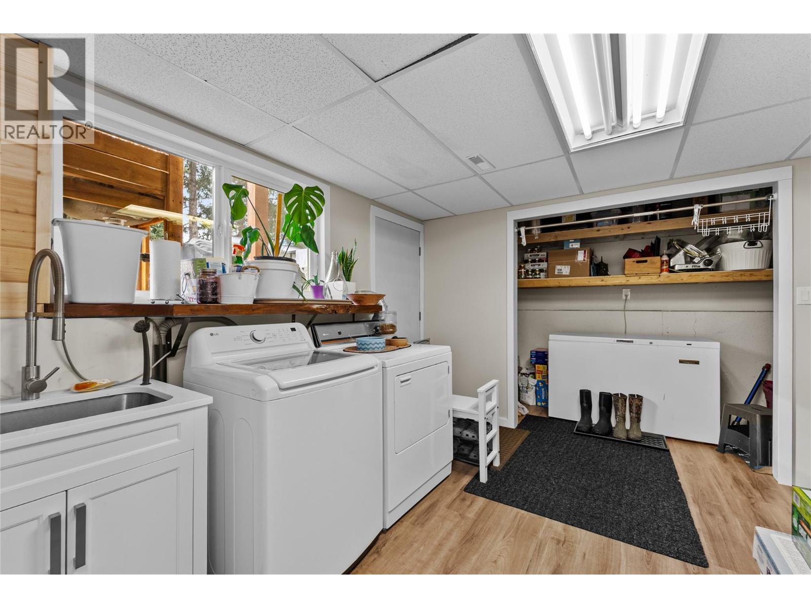 821 Puhallo Drive, Kamloops, British Columbia  V2B 6P8 - Photo 25 - 10376384