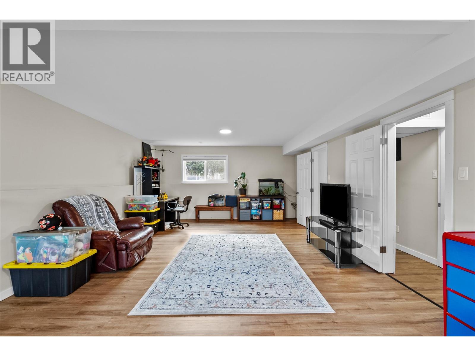 821 Puhallo Drive, Kamloops, British Columbia  V2B 6P8 - Photo 27 - 10376384