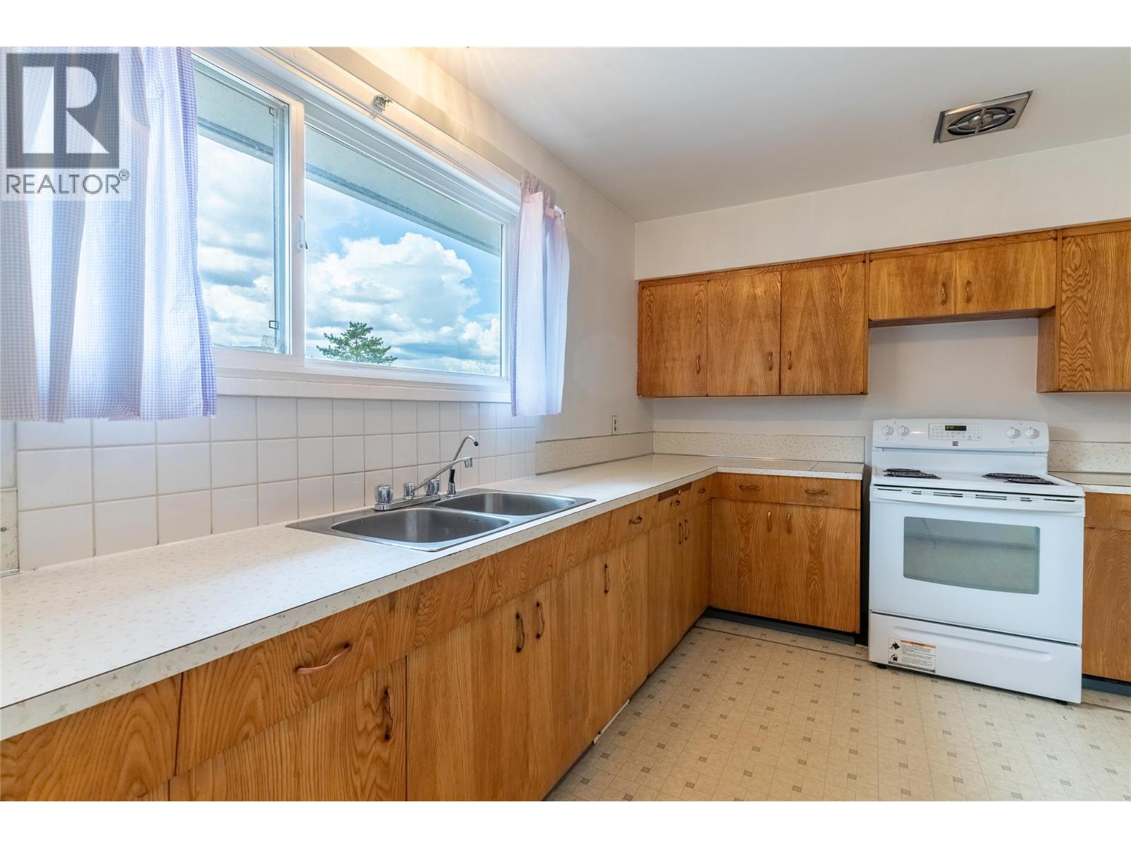 1072 Collins Road, Cache Creek, British Columbia  V0K 1H0 - Photo 19 - 10377245