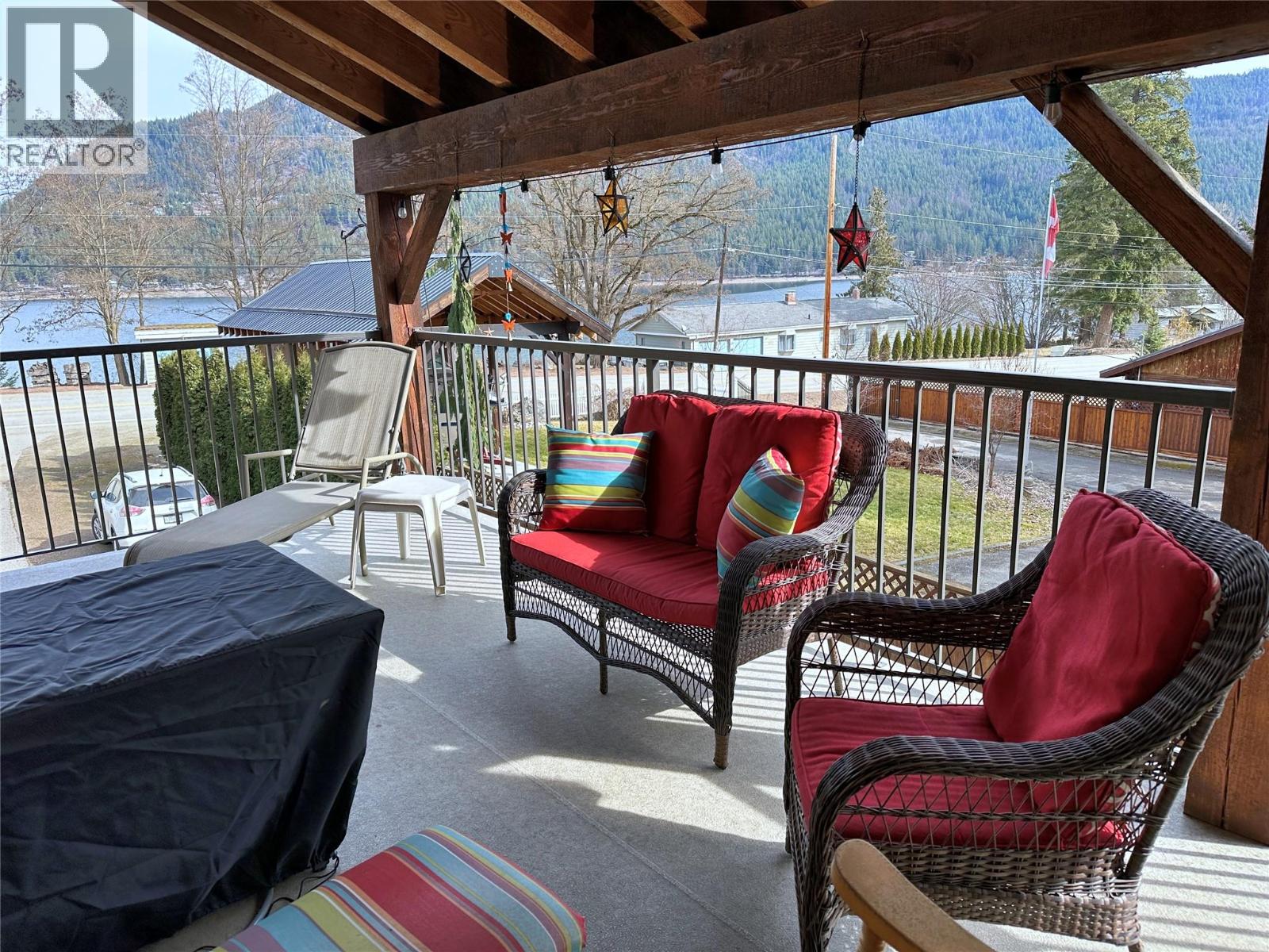 2428 Blind Bay Road, Blind Bay, British Columbia  V0E 1H2 - Photo 5 - 10376961