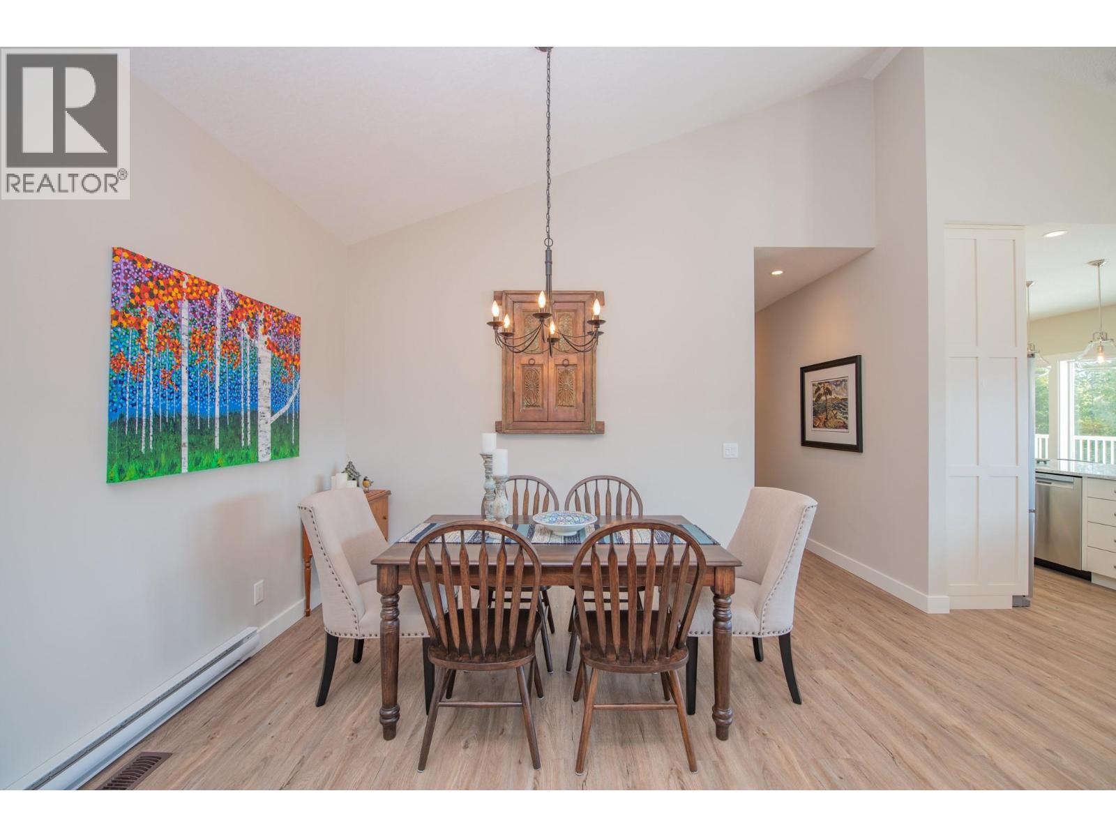 6137 Line 17 Road, Magna Bay, British Columbia  V0E 1M7 - Photo 10 - 10376766