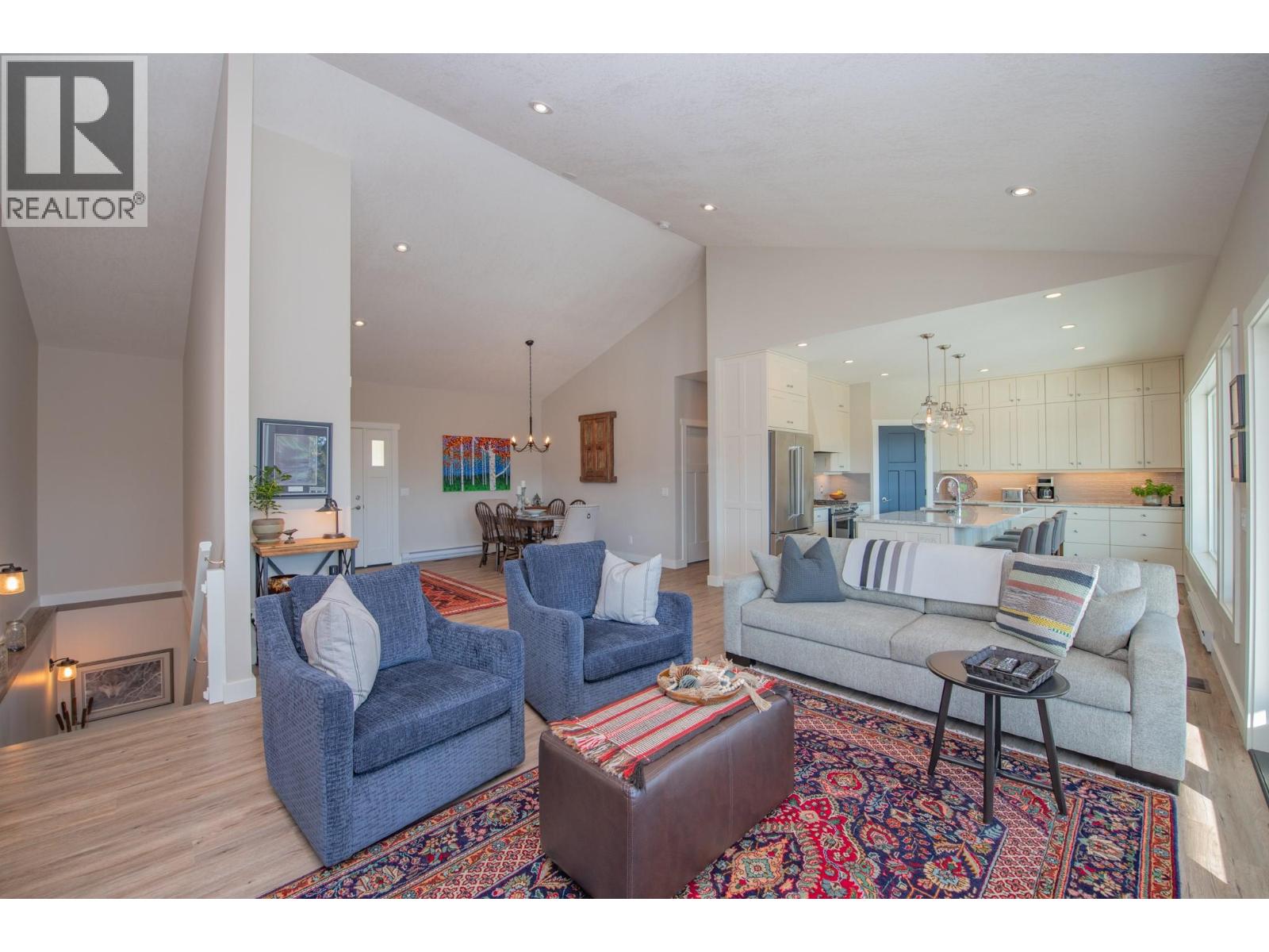 6137 Line 17 Road, Magna Bay, British Columbia  V0E 1M7 - Photo 14 - 10376766