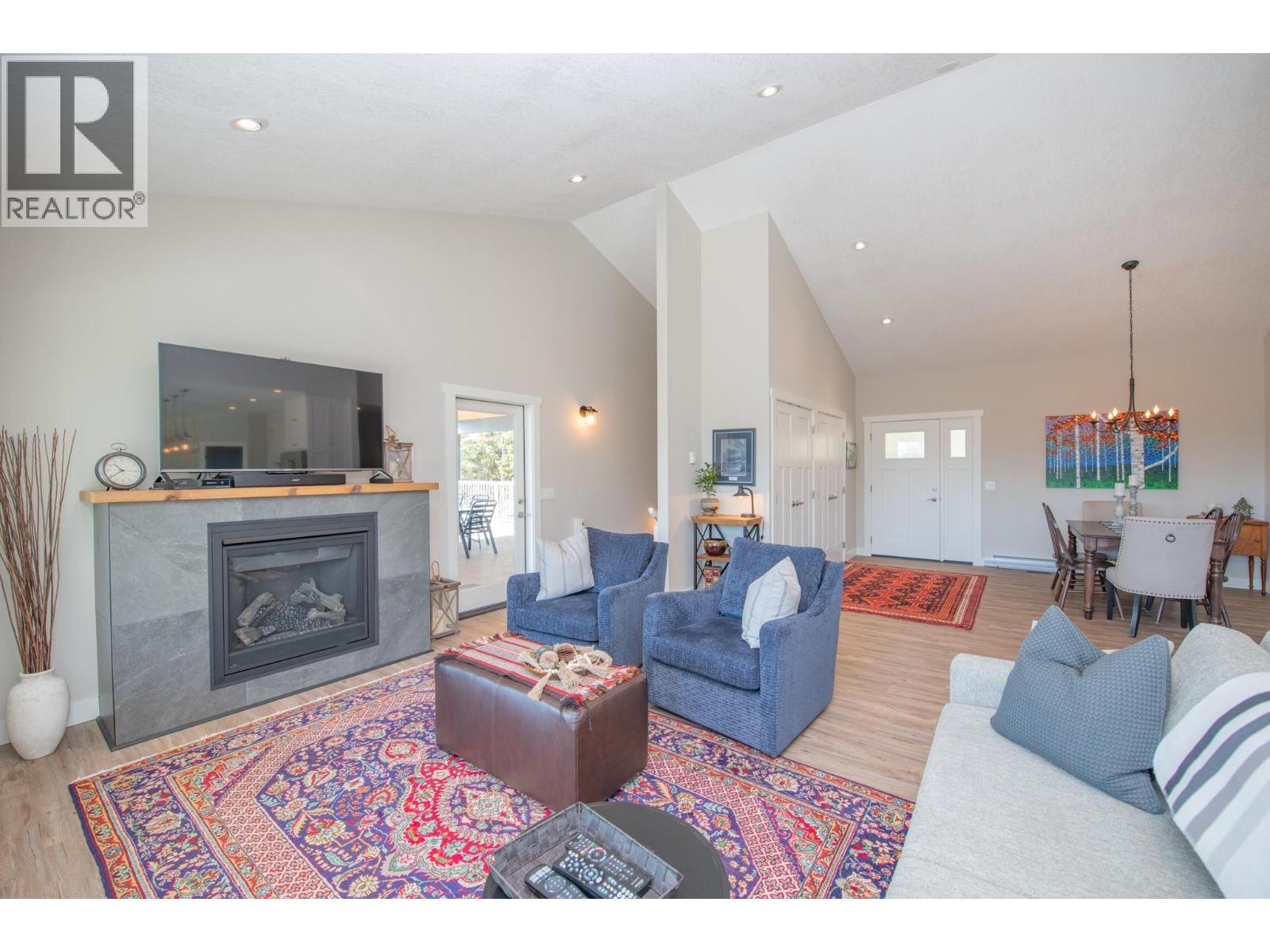 6137 Line 17 Road, Magna Bay, British Columbia  V0E 1M7 - Photo 15 - 10376766