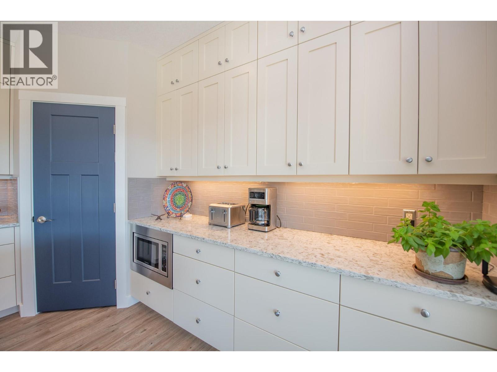 6137 Line 17 Road, Magna Bay, British Columbia  V0E 1M7 - Photo 20 - 10376766