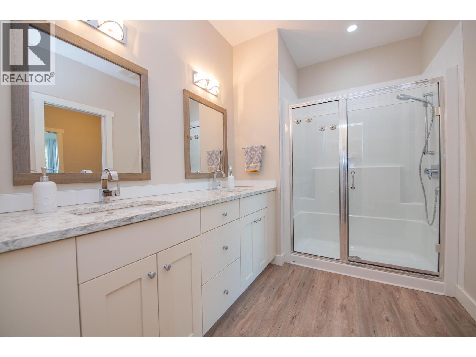 6137 Line 17 Road, Magna Bay, British Columbia  V0E 1M7 - Photo 28 - 10376766