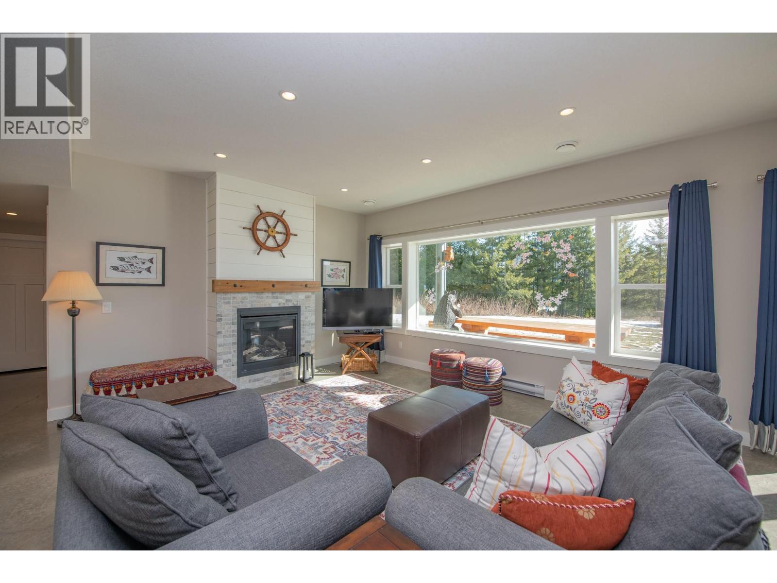 6137 Line 17 Road, Magna Bay, British Columbia  V0E 1M7 - Photo 33 - 10376766