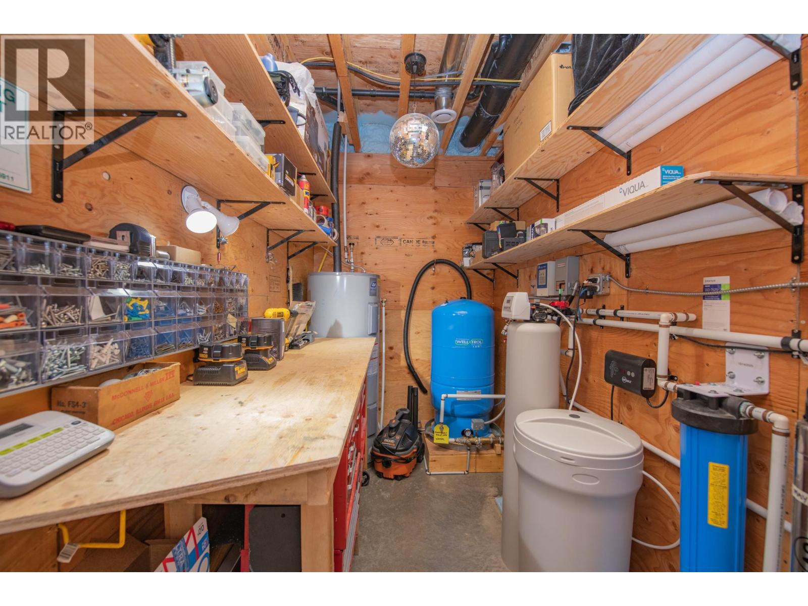 6137 Line 17 Road, Magna Bay, British Columbia  V0E 1M7 - Photo 43 - 10376766