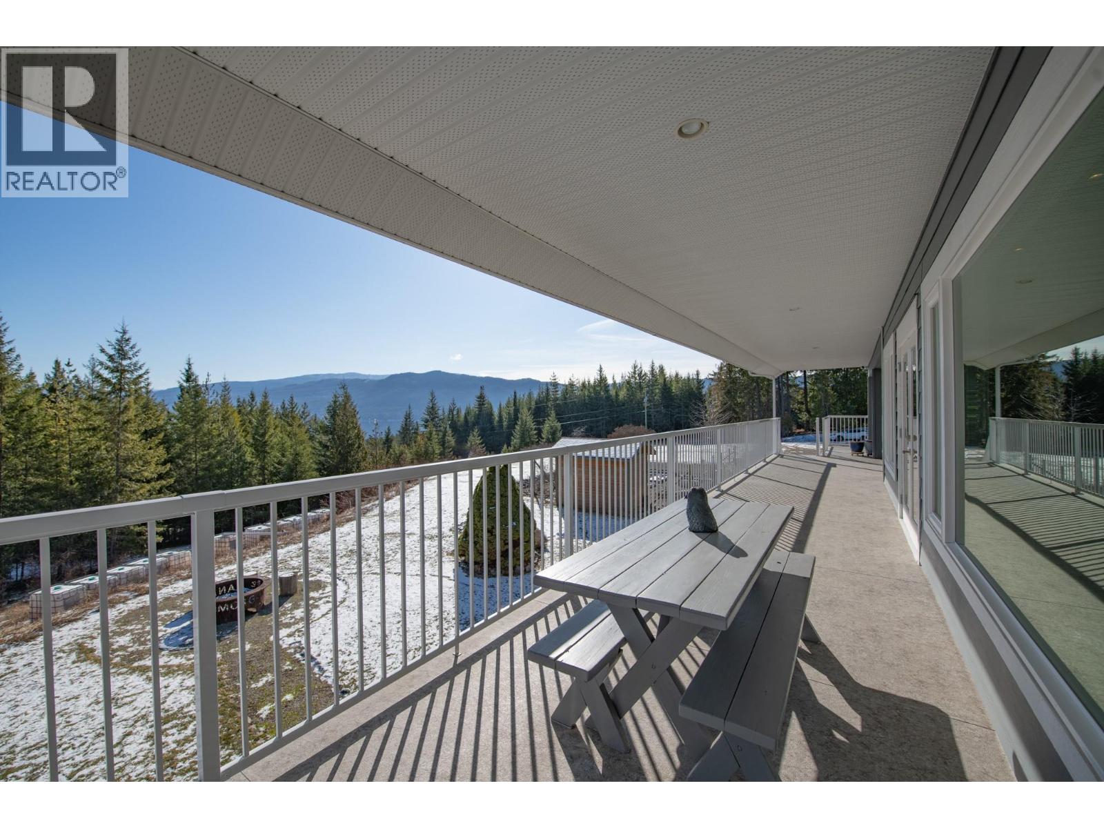 6137 Line 17 Road, Magna Bay, British Columbia  V0E 1M7 - Photo 48 - 10376766