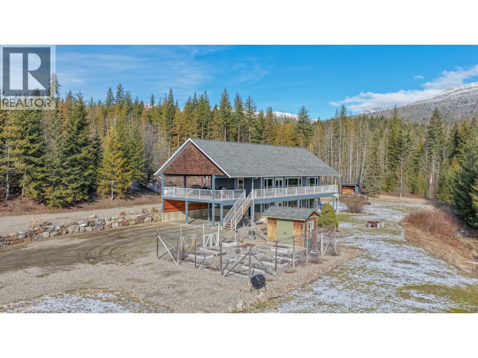 6137 Line 17 Road, Magna Bay, British Columbia  V0E 1M7 - Photo 56 - 10376766