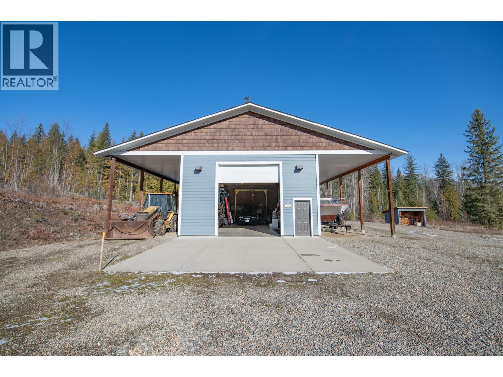 6137 Line 17 Road, Magna Bay, British Columbia  V0E 1M7 - Photo 58 - 10376766